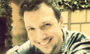 Задержание звездного фотографа-педофила,  несколько лет насиловавшего трех девочек, попало на видео