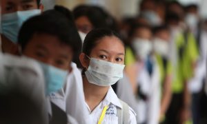 Китай обвинил Россию в новой вспышке коронавируса в стране