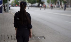В России полицейские массово бегут со службы. Все дело в 