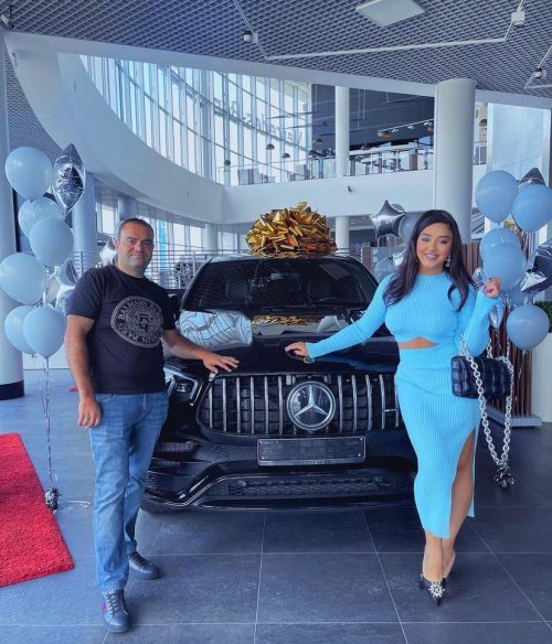 Гоар Аветисян подарила брату новый Mercedes за 15 миллионов рублей