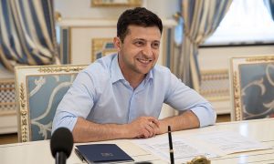 Наконец: Зеленский ответил на статью Путина о единстве русских и украинцев