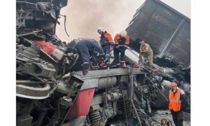 Лобовое столкновение грузовых поездов в Приамурье унесло жизни троих человек