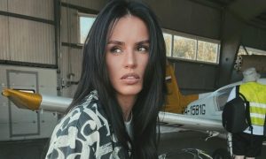 Скандал с Zivert: певица взяла гонорар за концерт в Турции, но от выступления отказалась