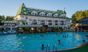 В Волгограде власти сносят уникальный комплекс «Сосновый бор» из-за сомнительной экспертизы