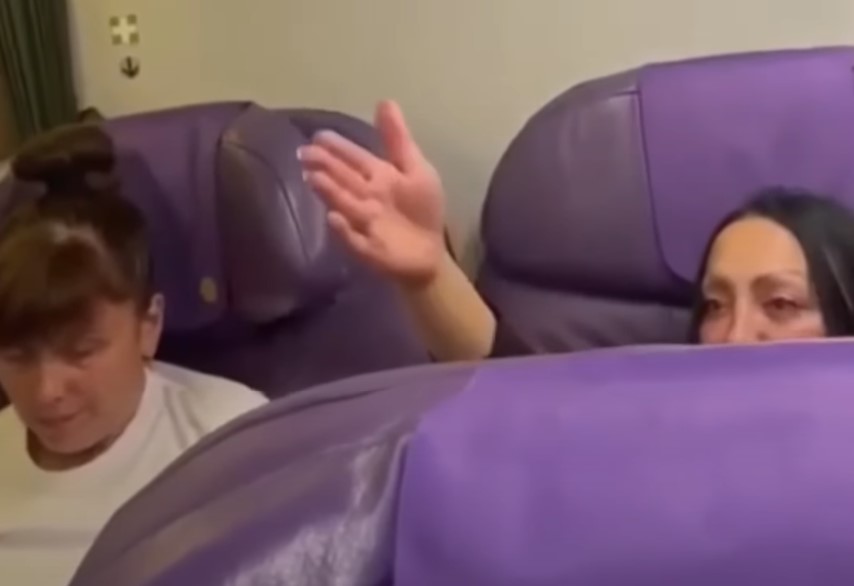 Опубликовано видео дебоша "шальной императрицы" на рейсе Москва-Сочи
