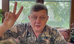 «Отдайте людям яйца!»: Олег Пахолков о запрете выращивать кур на дачах