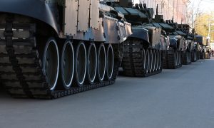 «Танки не понадобятся, сами разбегутся»: в Польше назвали сценарий войны с Россией