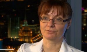 Эксперт назвала причины низкого коллективного иммунитета к COVID-19 в России