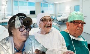 В бой идут старики: в России мобилизуют врачей-пенсионеров