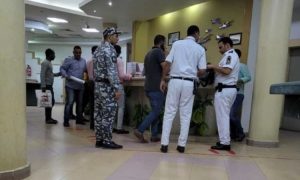«У всех высокая температура и тошнота»: 40 российских туристов отравились в отеле Хургады