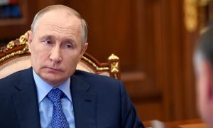 «Мы не можем терять столько людей»: Путин сравнил смертность в ДТП в России с потерями при военных действиях