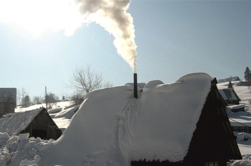 «Напоминает о блокадных временах»: жители алтайских сел замерзают из-за нехватки угля, который отправляют в Китай 