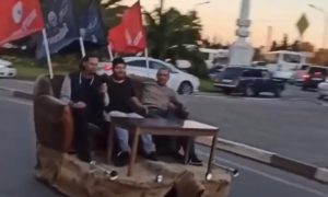 Полиция задержала водителя дивана, колесящего по дорогам Сочи