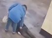 Женщина украла смартфон у умершего пассажира в московском метро и попала на видео