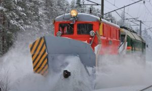 «Перебегали через рельсы»: первые подробности гибели трёх человек, сбитых поездом в Москве