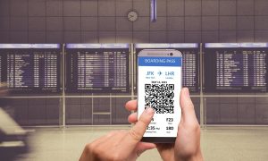 Чиновники готовы ввести QR-коды в самолетах и поездах