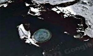 Уфолог по онлайн-карте нашел НЛО во льдах Антарктиды