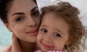 Карина Палецких о второй беременности: «Врач сказала, что у моего ребенка синдром Дауна и надо делать аборт»