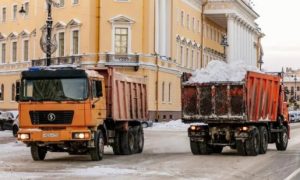 В Смольном предупредили о гололеде на фоне нехватки снегоуборочной техники