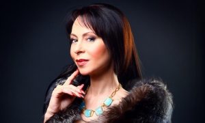 Спасают лицо: обгоревшая Хлебникова перенесла операцию по восстановлению кожи