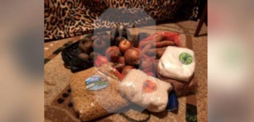 Московские чиновники подарили детям-инвалидам на Новый год гнилые овощи