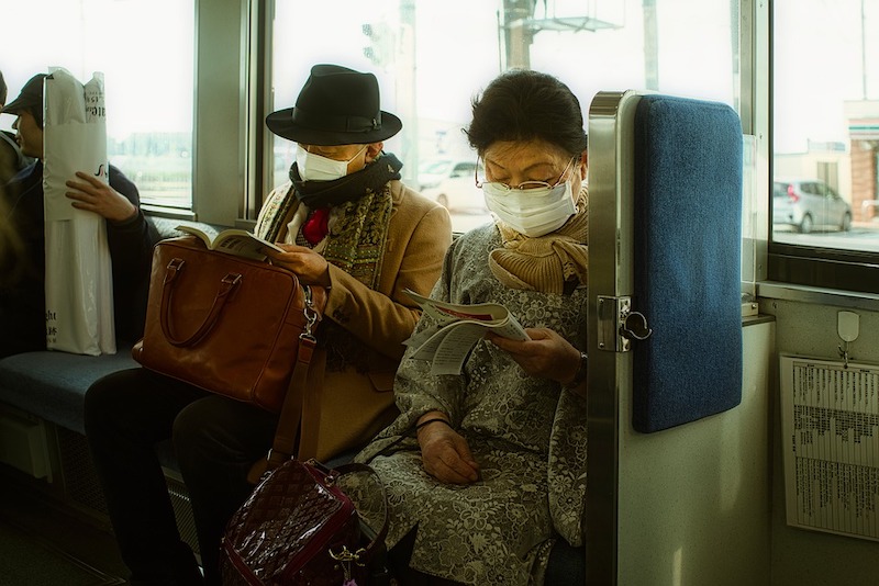 Фантастический спад COVID-19: ученых озадачила ситуация с пандемией в Индии и Японии 