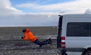 Каскадёр из Ростова пролетел сквозь мчавшуюся семиметровую маршрутку
