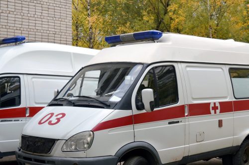 Новые ограничения, резервные госпитали и мобилизация студентов-медиков: как регионы России готовятся к наступлению «омикрона»
