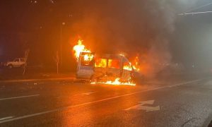 Взрывы, выстрелы, блокировка интернета: всё о протестах в Казахстане 4 января