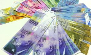 Экономист назвал две самые быстрорастущие валюты