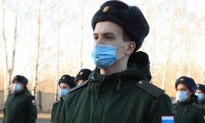 Дедовщина во всей красе: в Хабаровске из-за тапочек с тумбочками массово избили солдат