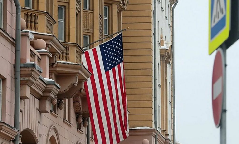 Посольство США предупредило сограждан об угрозе терактов в ТЦ и метро в России 