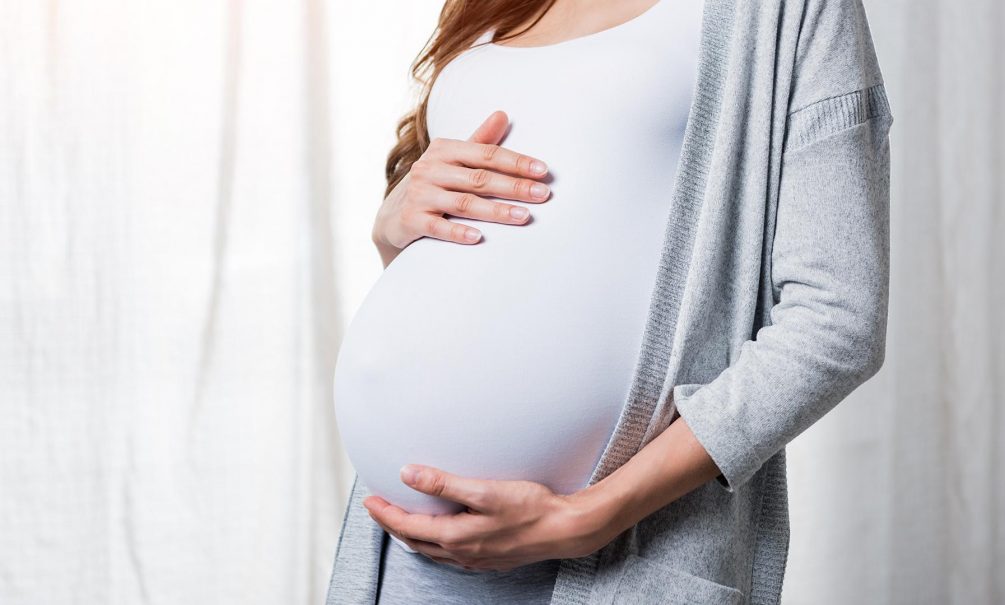Эпидемиолог предупредил о риске родить неполноценного ребенка из-за COVID-19 