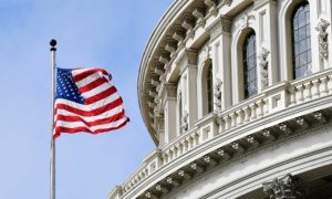 США запретили ввозить в Россию долларовые банкноты и предметы роскоши