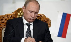 Путин подписал закон о поддержке граждан и бизнеса в условиях санкций