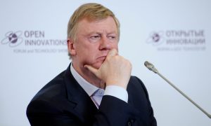 СМИ: Чубайс ушел с поста спецпредставителя президента и покинул Россию