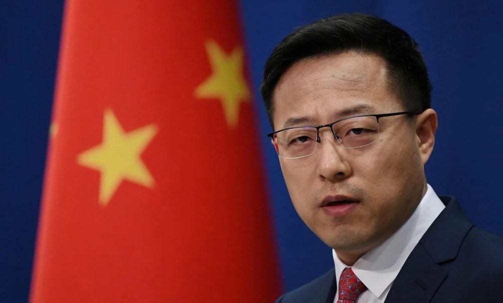“Должны перестать подливать масло в огонь”: Китай призвал США отменить антироссийские санкции 