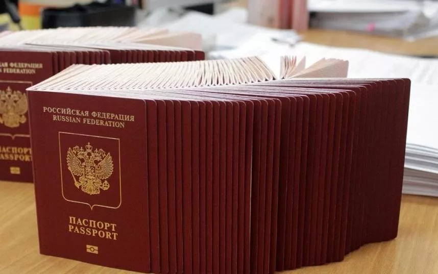 Число получателей российского гражданства выросло до рекордного с начала века 