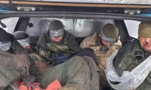 Российская разведка сообщает: Киев пытается помешать публикации видео с пытками националистами российских военнопленных