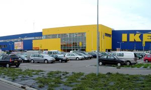 Россияне рассказали, нужны ли им Apple и Adidas