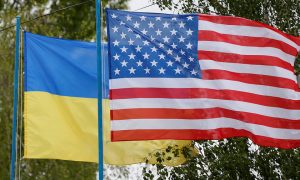 Американский профессор назвал главного спонсора кризиса на Украине