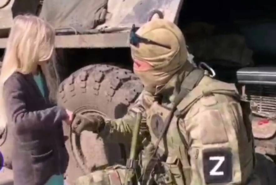 «Потом когда-нибудь встретимся»: трогательный разговор украинской девочки с русским солдатом попал в Сеть 