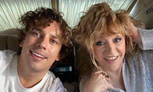 Приходится учиться дома: детей уехавших Пугачевой и Галкина не берут в израильскую школу