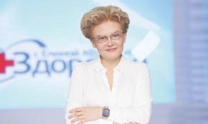 Жить все еще здорово: Малышева назвала ложью слухи о закрытии передачи и отъезде из России