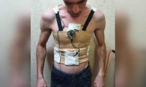 Экс-полицейский за 100 тысяч рублей снабдил ростовчанина прослушкой и камерой на экзамен по вождению