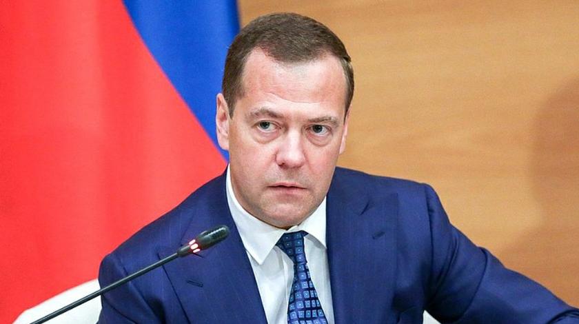 «Не самое плохое для нас решение»: Медведев высказался о перспективах технического дефолта 