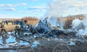 Один человек погиб и пятеро пострадали в результате падения вертолета в Забайкальском крае