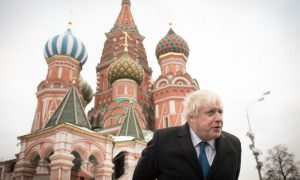 «Мы коллективно облажались»: Борис Джонсон признал ошибку Запада в санкциях против России