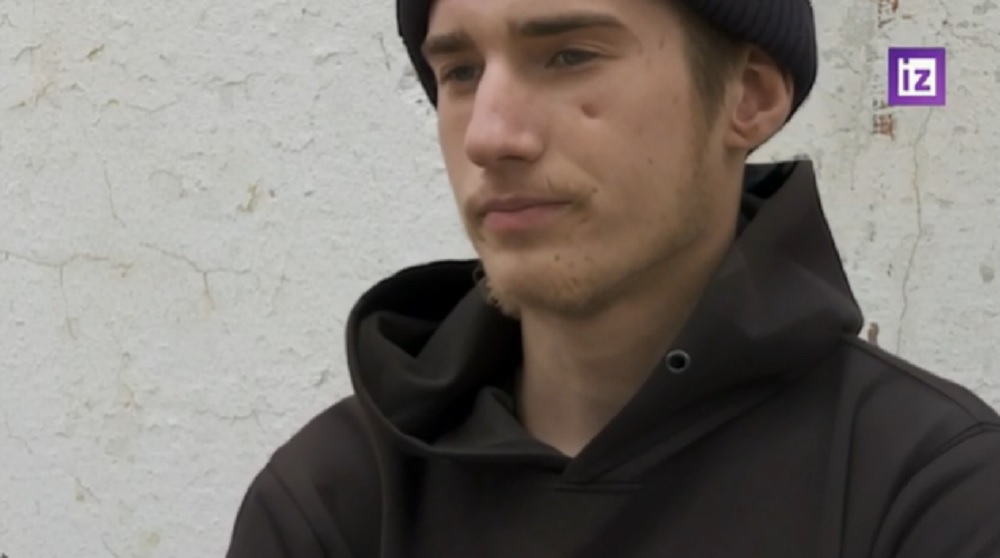 «Сказали сложить оружие и выйти»: юный боевик «Азова» назвал истинную причину сдачи в плен