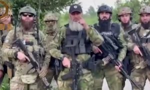 «Когда мы вас убиваем, мы наслаждаемся»: чеченский спецназ записал обращение к украинским шайтанам